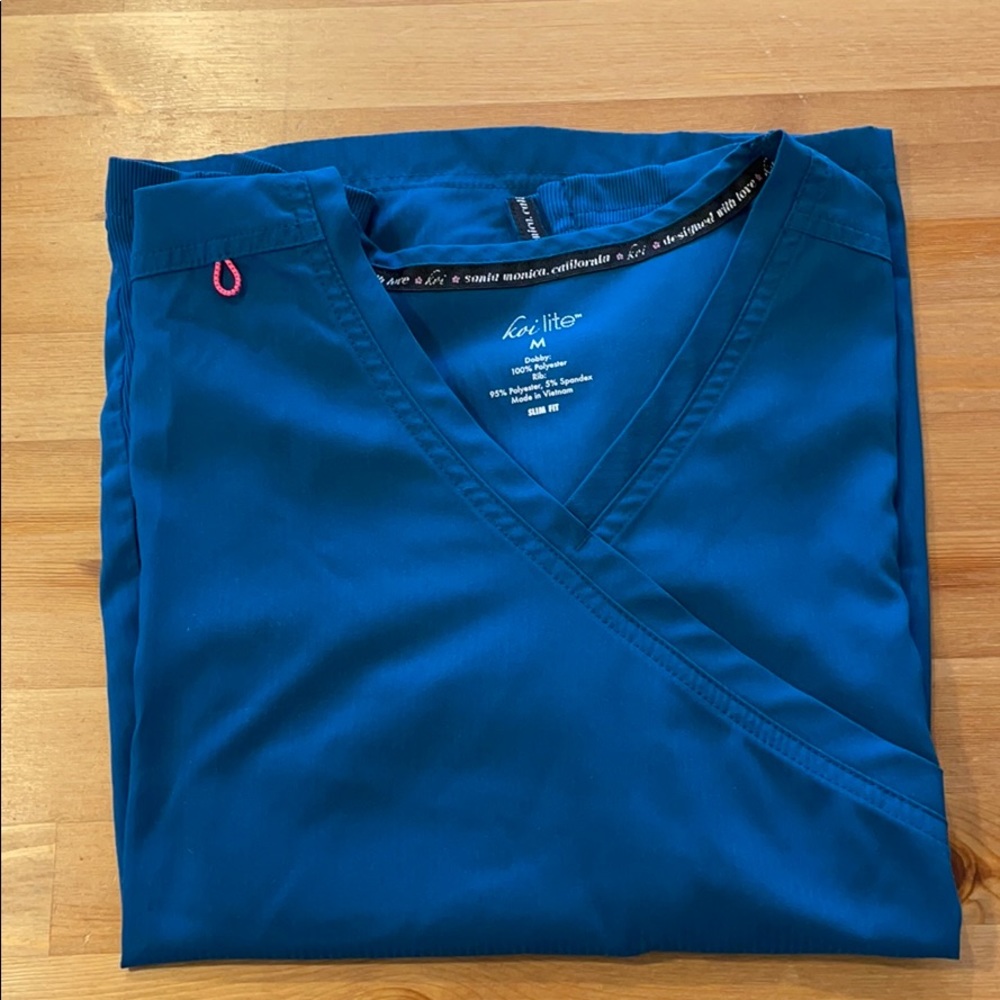 Koi Lite scrub top, Caribbean